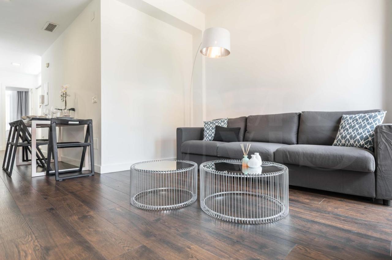 Apartment Spacious Duplex With Terrace By Picasso Museum By Rems Málaga